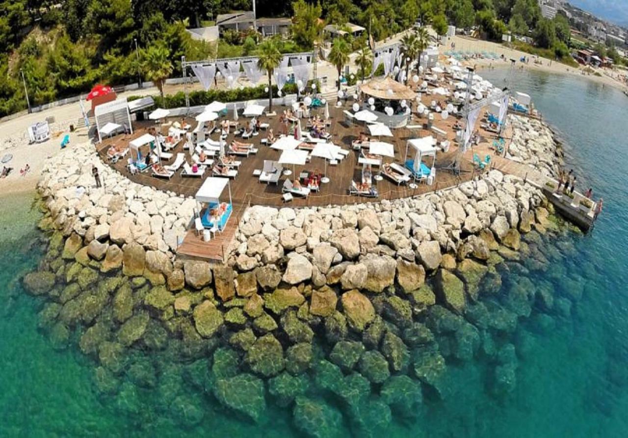 Holiday Home Aspalathos - With Free Parking, Near The Beach, A Few Minutes' Walking Distance To The Unesco Palace Split Exterior photo
